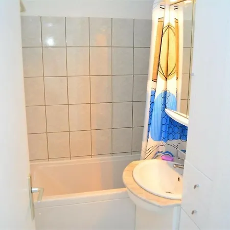 T2+mezzanine Avec Terrasse Et Acces Piscine A Cap Coudalere, - Fr-1-431-24 Apartament *